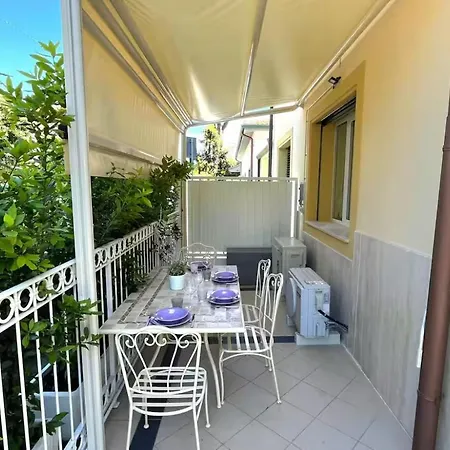 2 A 50m Dal Mare E Parcheggio Privato Apartment