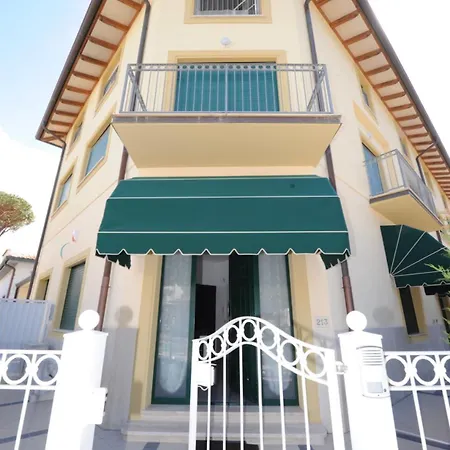 Apartment 2 A 50m Dal Mare E Parcheggio Privato